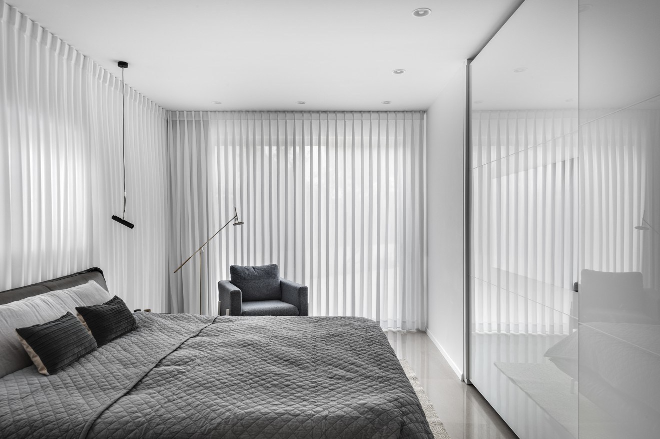 简约黑白灰 现代住宅设计典范-22