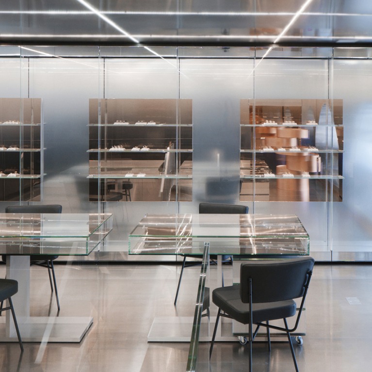 Repossi位于巴黎旺多姆广场的店铺丨法国巴黎丨OMA（大都会建筑事务所）-0