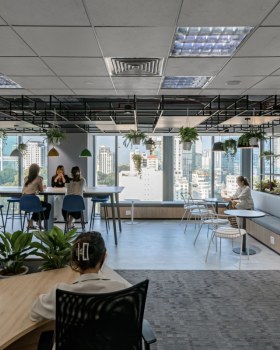 越南胡志明市 Kuehne + Nagel 办公室丨ADP Architects