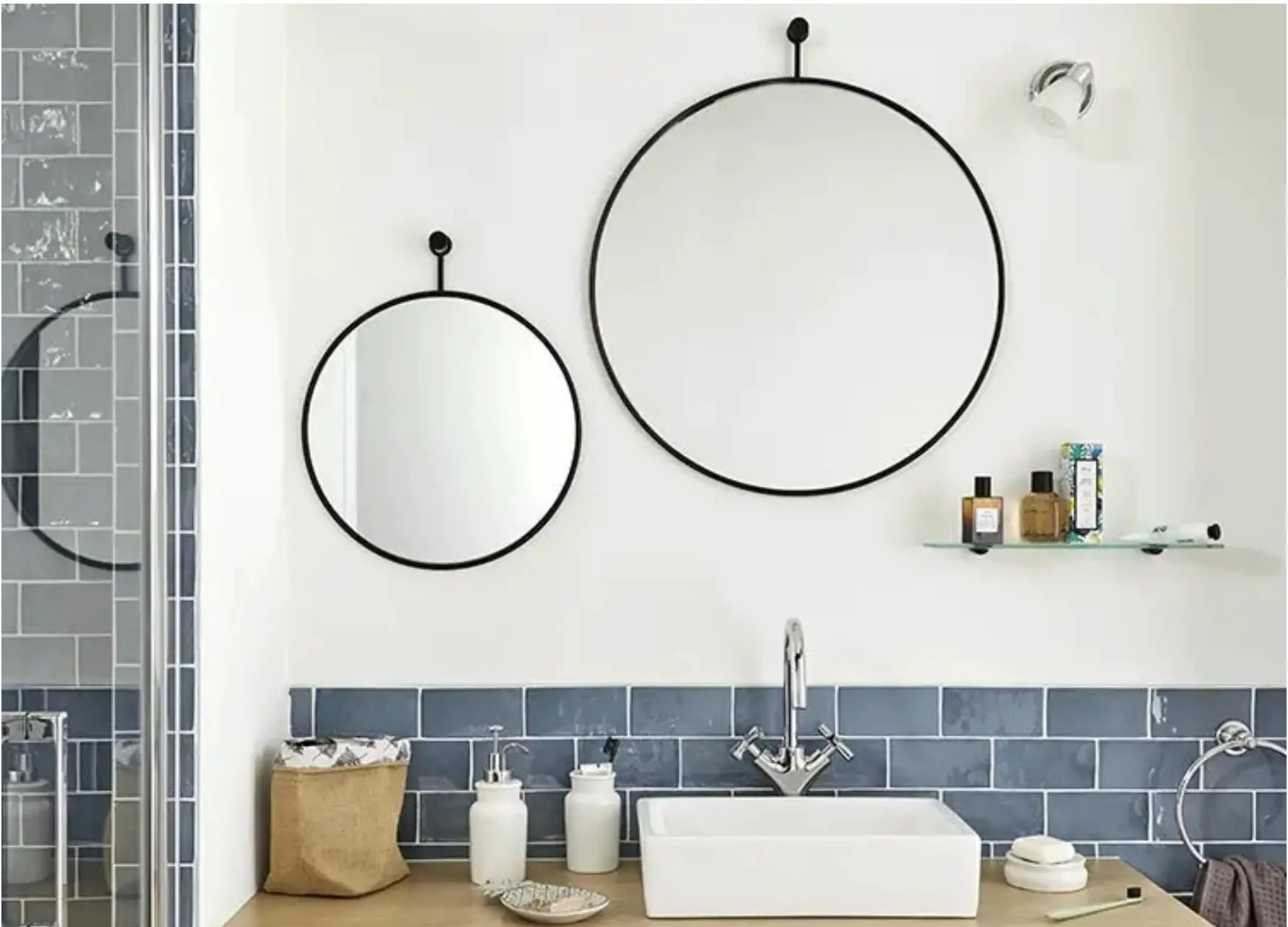 蓝色木调小卫生间 | 现代乡村风情的舒适设计-9