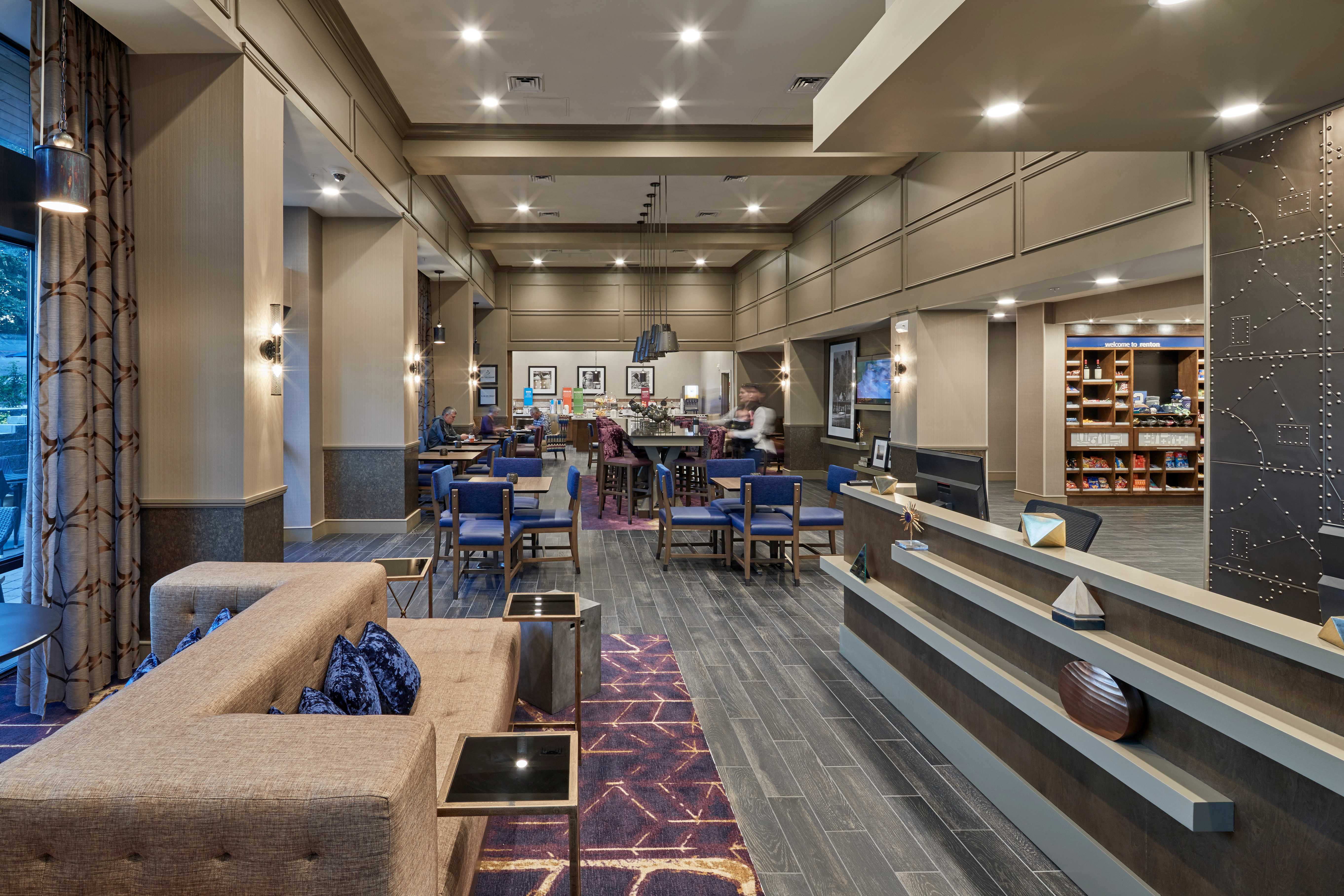 hampton inn suites-3