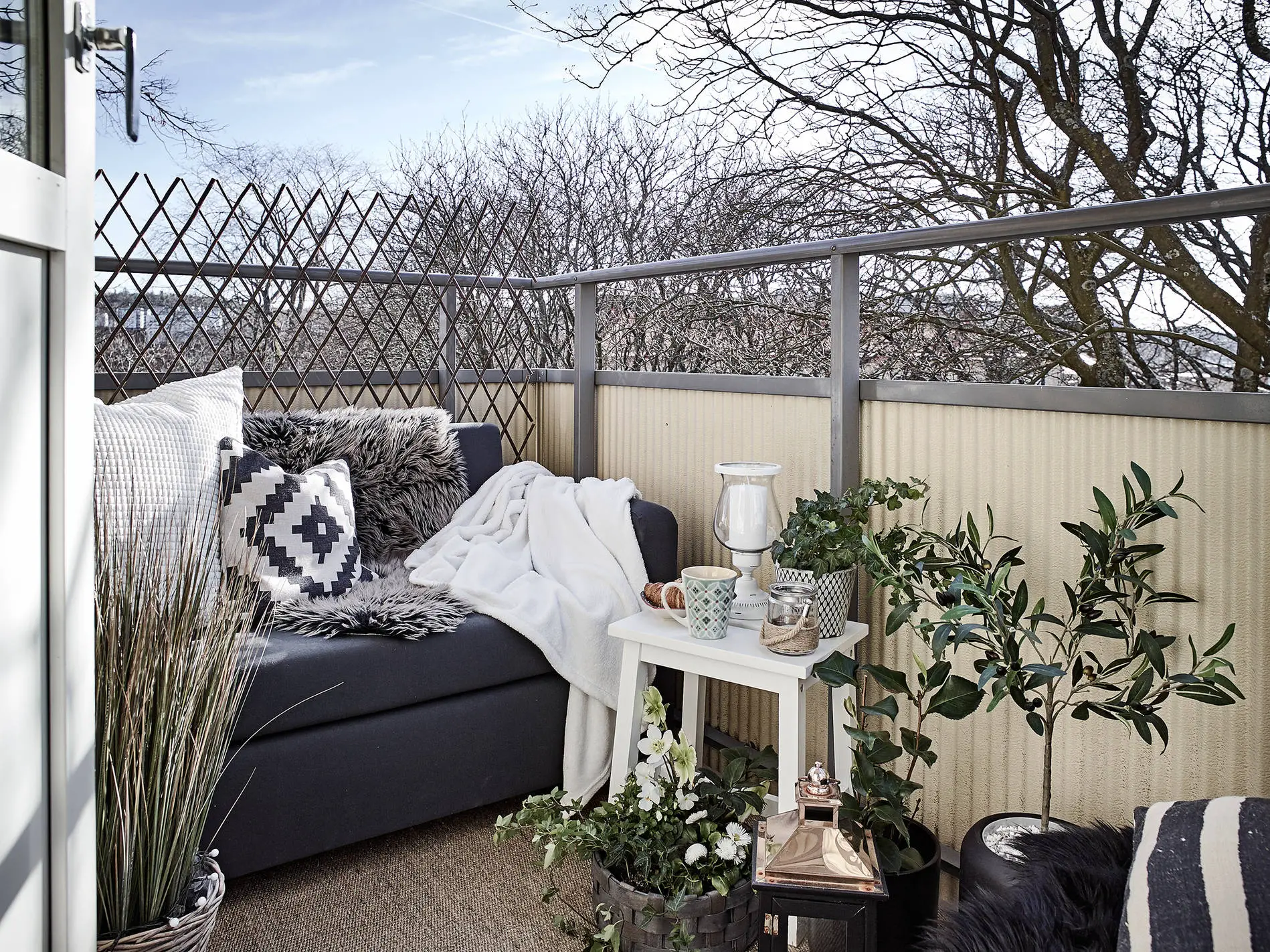 灰色系公寓的温馨生活-21