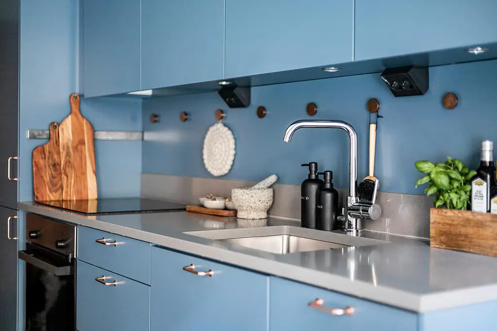 瑞典 27m2 精致工作室，空间利用与设计感完美结合-3