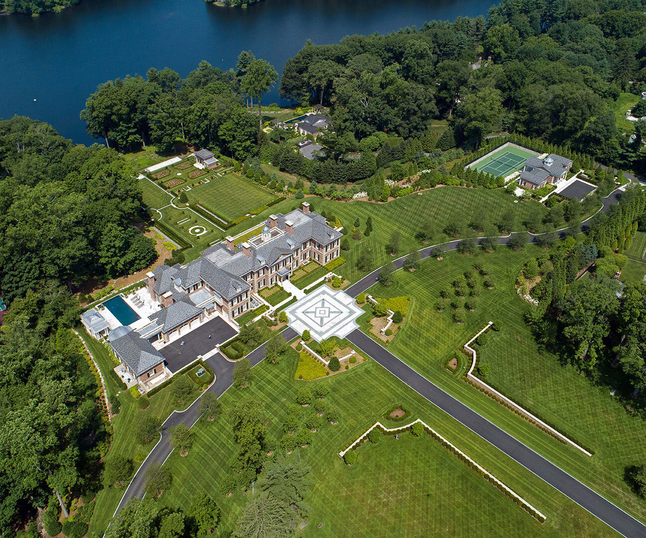 Designing a Georgian Style Home — Charles Hilton Architects-15