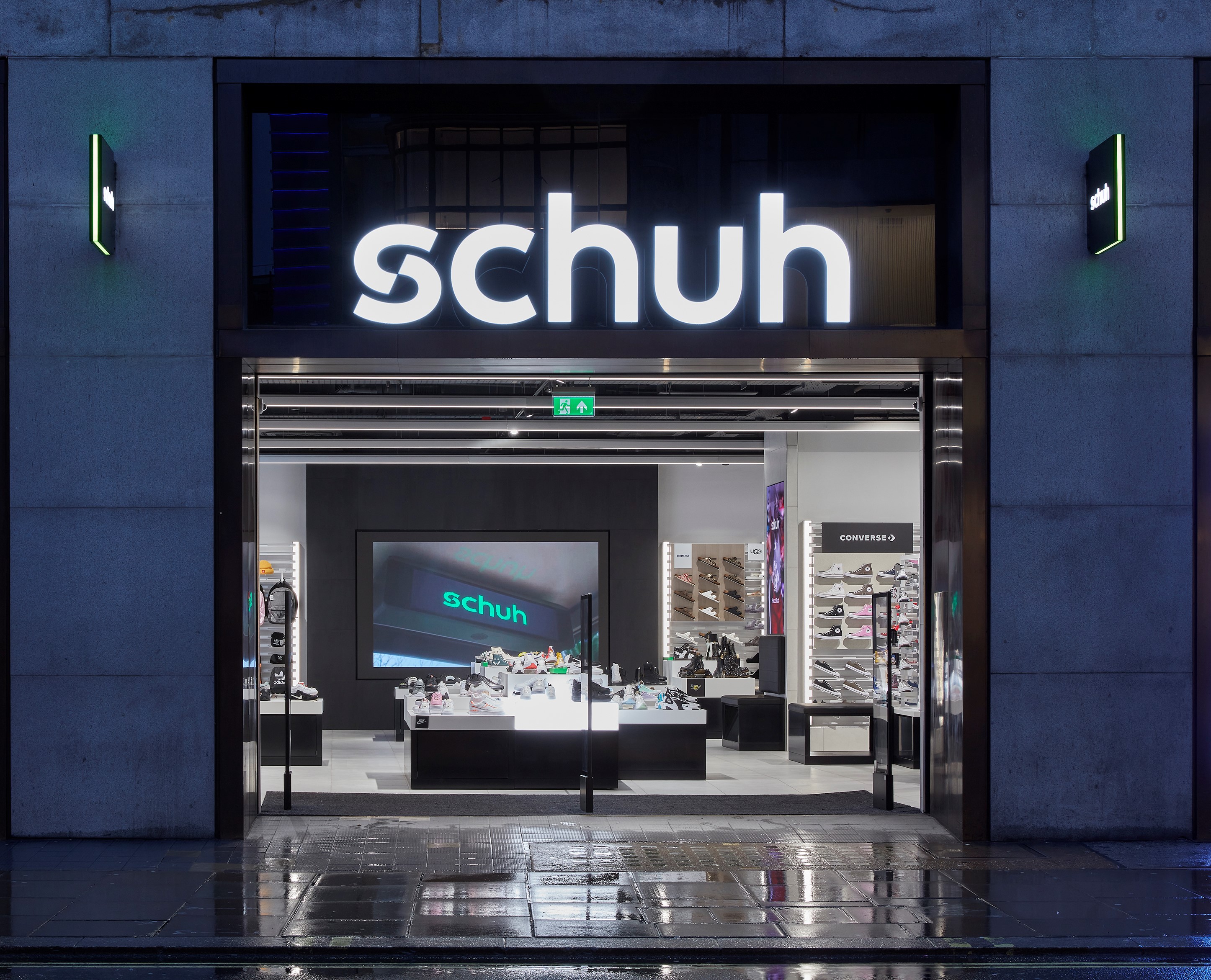 伦敦 schuh Oxford Circus 旗舰店，灵活多变的“TwentyTwenty”概念设计-5