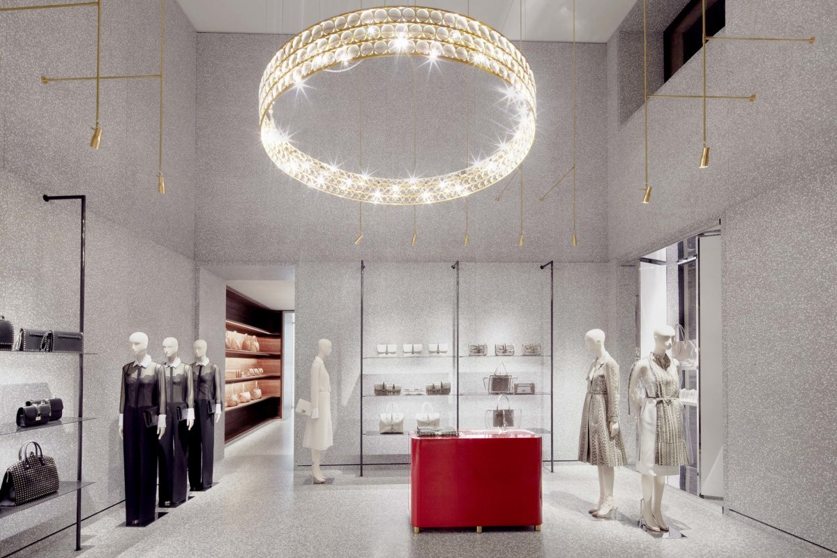 华伦天奴巴黎旗舰店丨法国巴黎-25