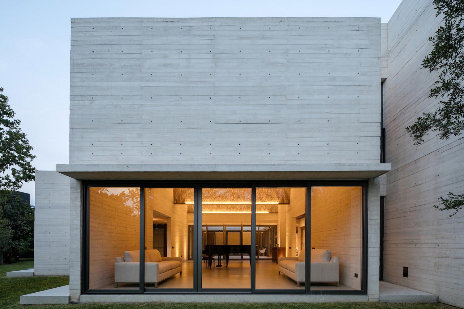 House  introverted to its neighbors exploits its privileged position   Page 2 of 2   CAANdesign  Architecture and home design blog-5