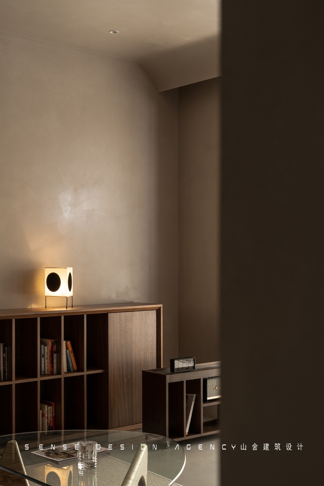 低调“微水泥”与中古家具的新玩法-15