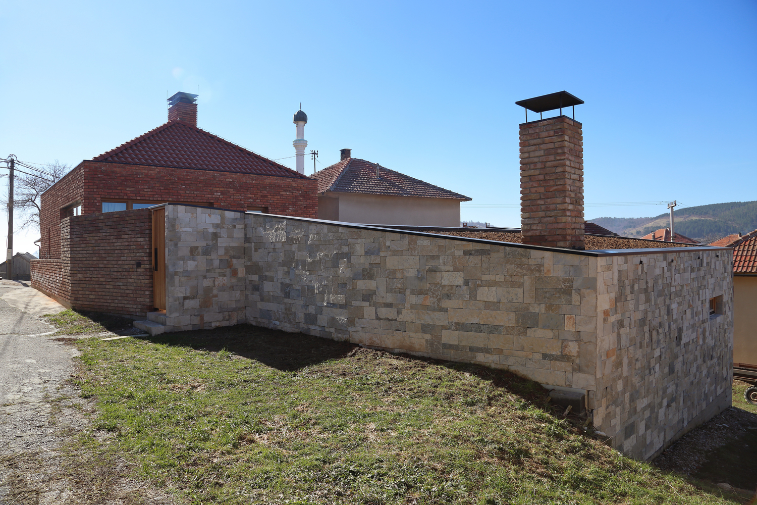 回归传统的 Bosnian 之家 | Hiža Mišljenova House-40