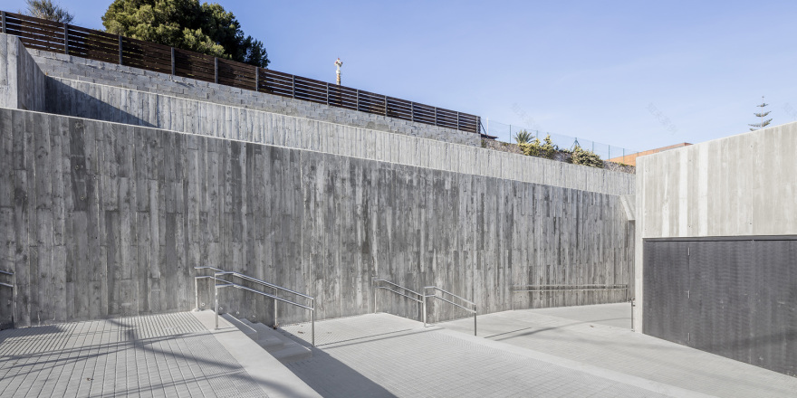 古堡水塔重生,历史与现代交融的公共空间-30