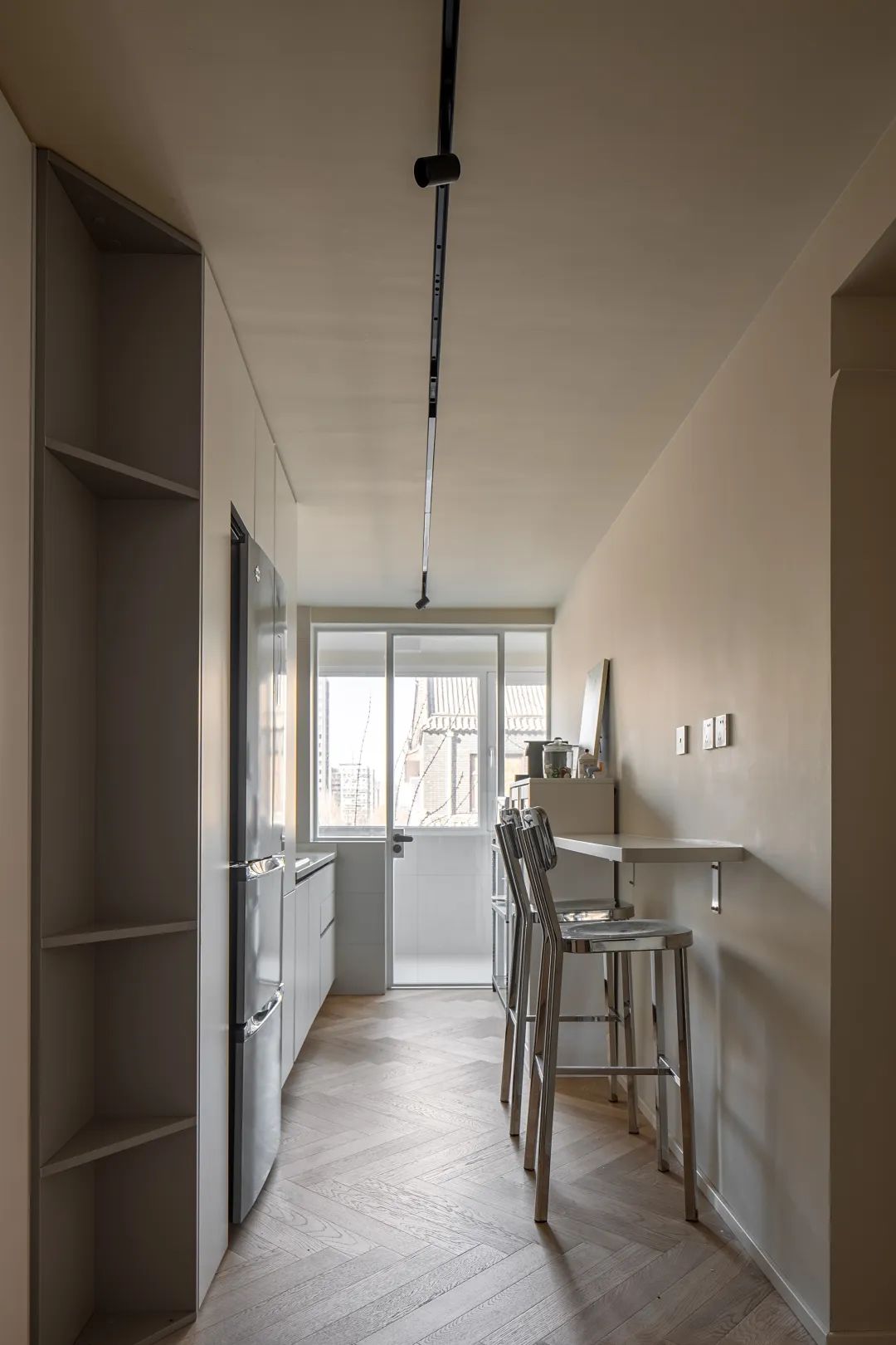 70㎡小黑屋变身法式“奶色治愈系”丨中国北京丨云深空间设计事务所-30