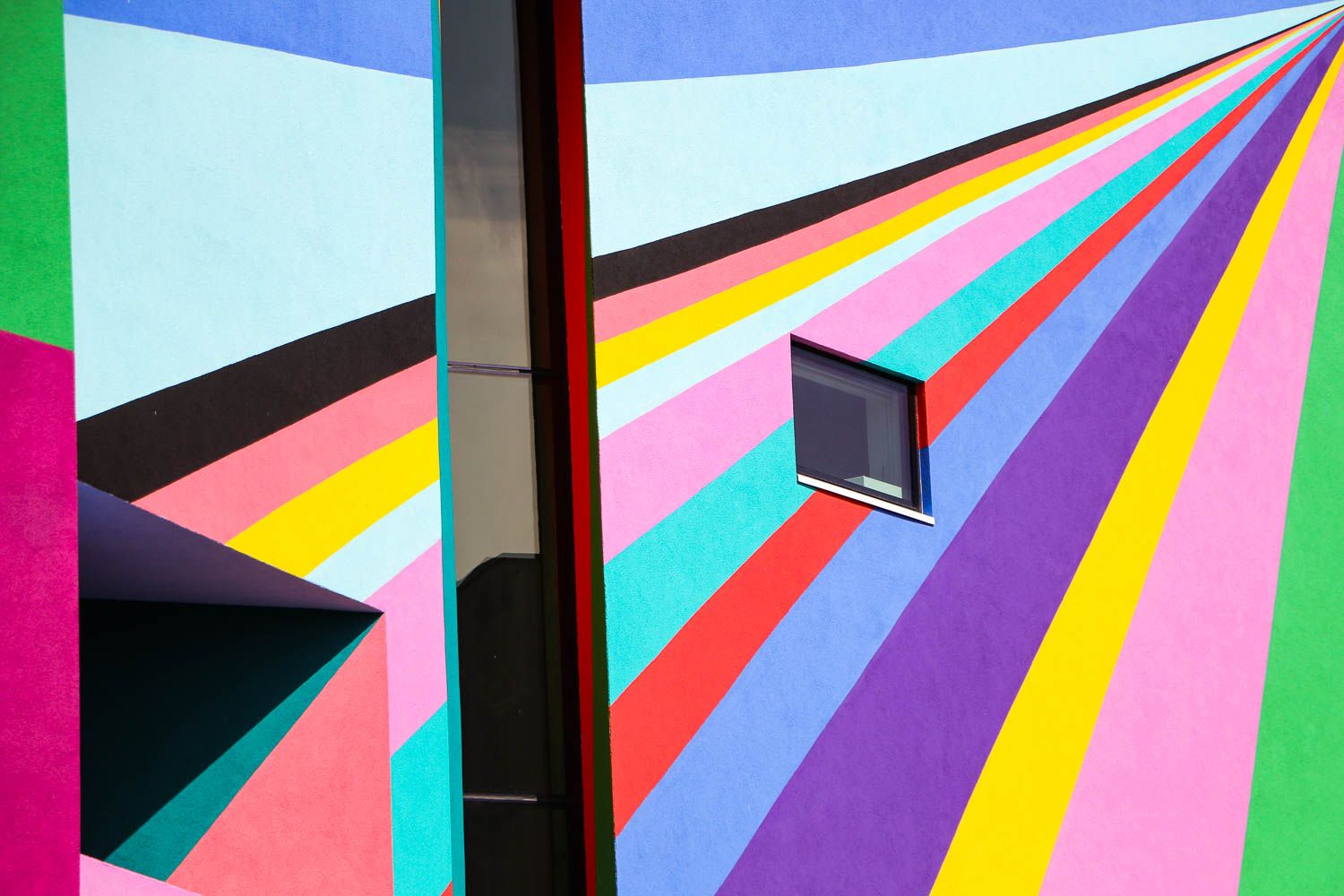 汤纳美术馆外墙几何壁画-19