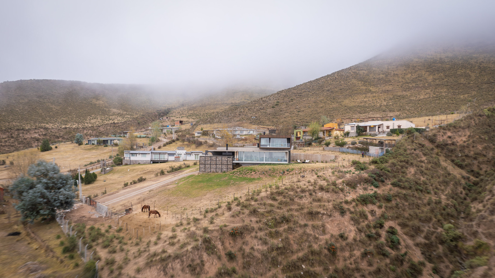 Seba House · 悬浮的木质立方体-28