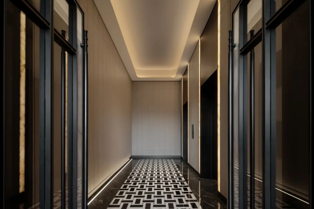 栋三尺设计|依山望江，空间中的精神秩序——现代奢居的仪式与尺度-37