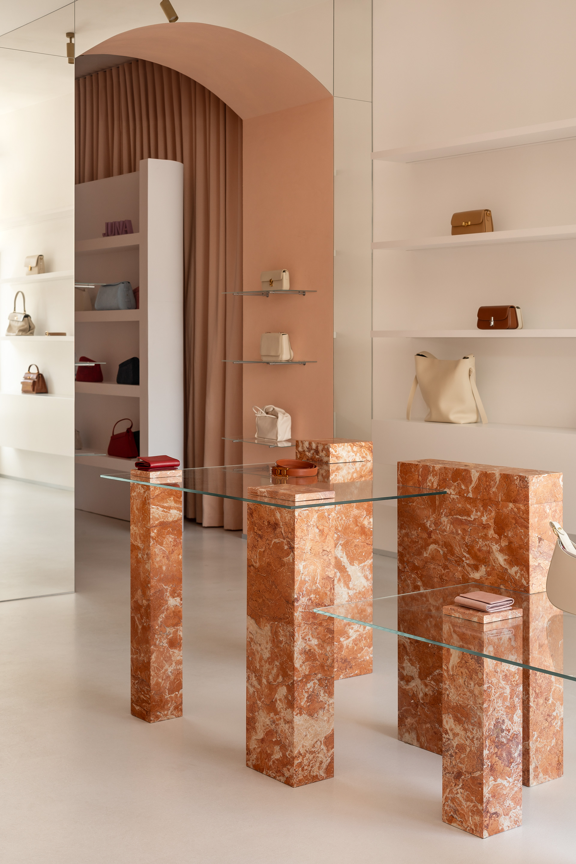 基辅阿米卡包店丨乌克兰基辅丨Temp Project,Anastasiia Tempynska-31