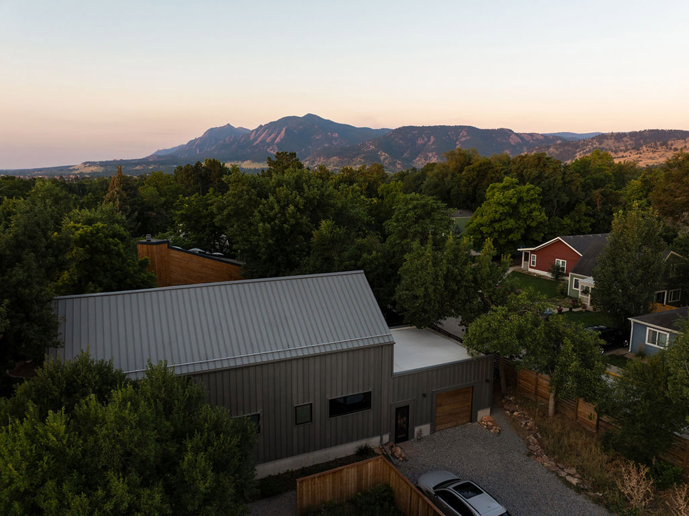 鸢尾花住宅丨美国博尔德丨Tres Birds Inc-30