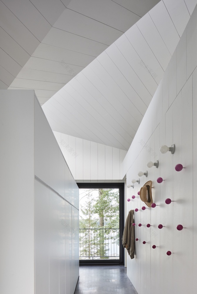 湖边度假屋“双卷书”设计-43