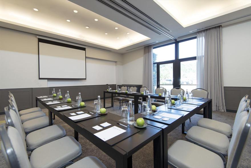 "巴西 Pullman Guarulhos 酒店会议中心 | 现代优雅设计,提升会议体验"-5