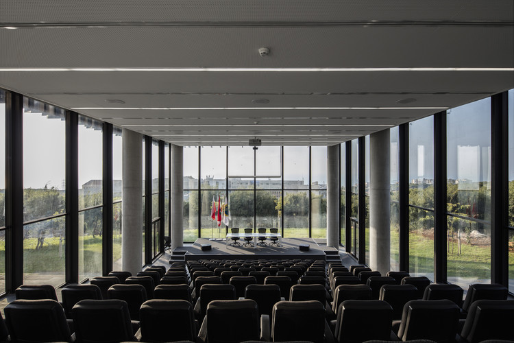 Sheikh Nahyan Centre for Arabic Studies - Intercultural Dialogue  Fouad Samara Architects-16