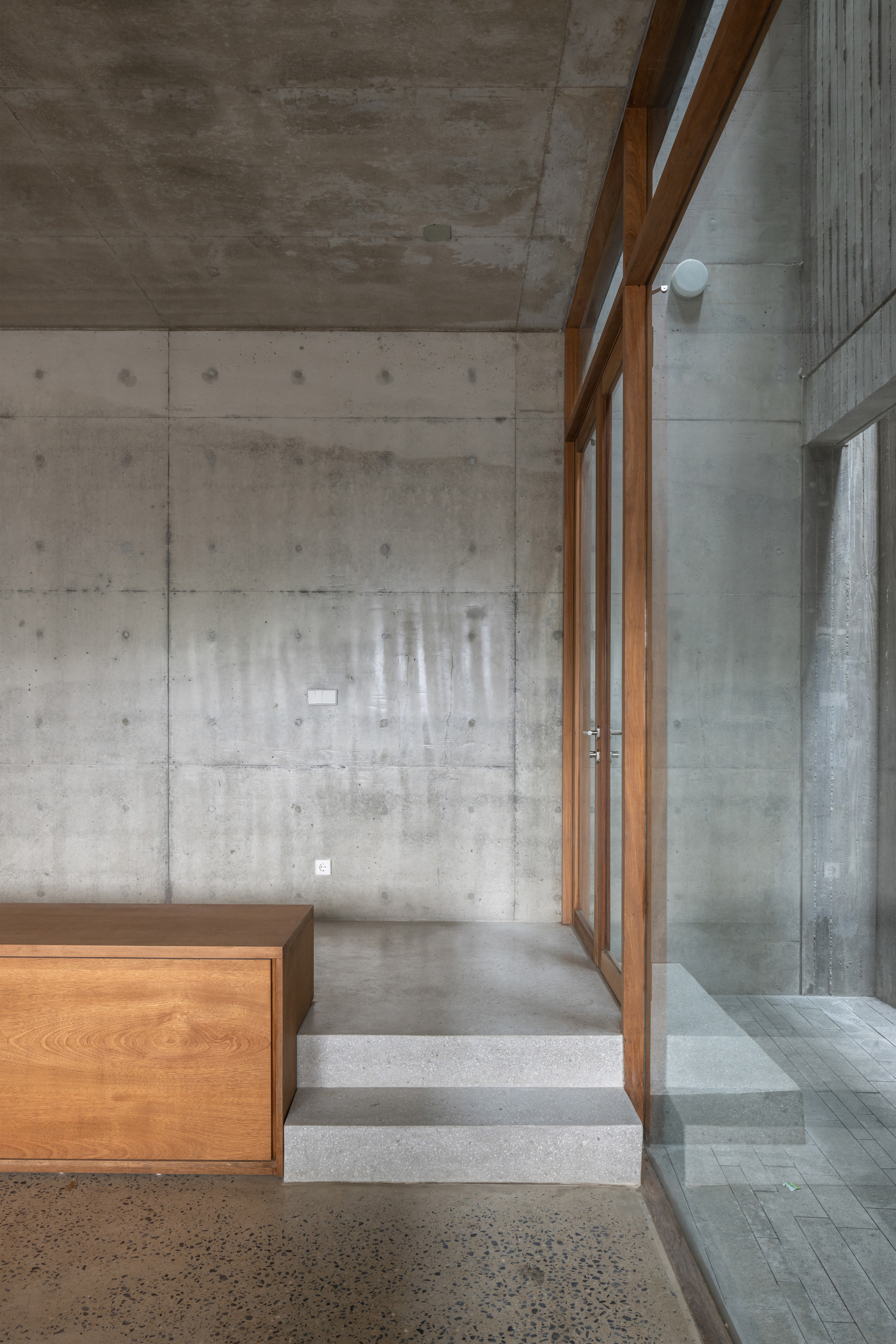 Vertical Tube House - Kam and Ly House / HGAA + Jien Jun + naïve practice + Taewon Park-22