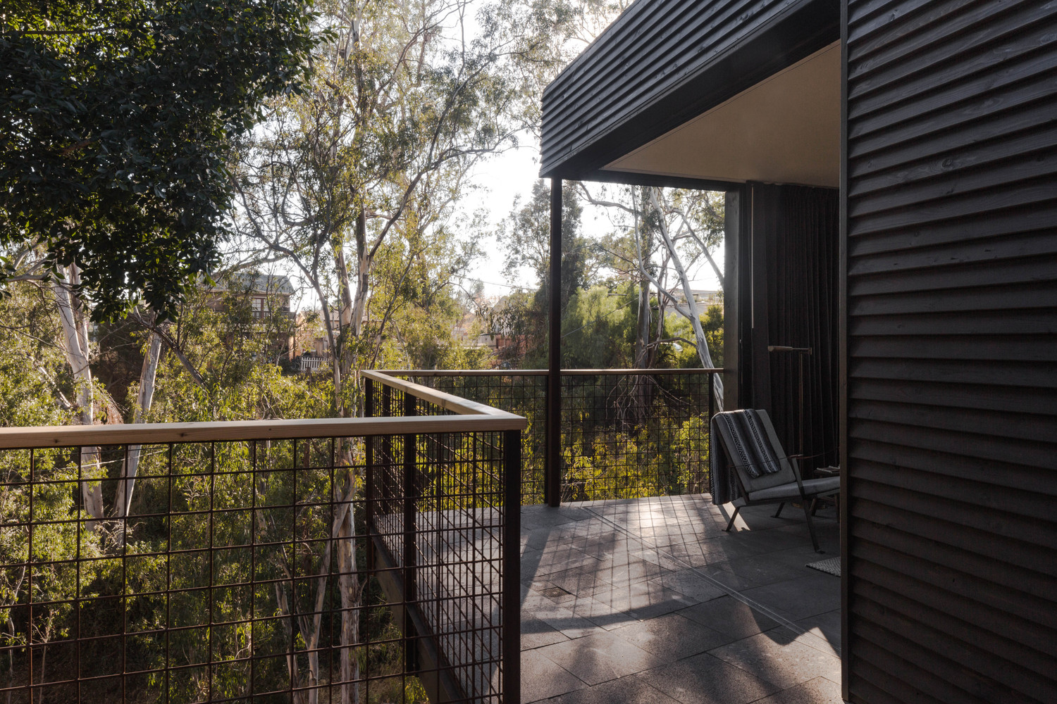 Redwood House 融入峡谷的现代住宅设计-34