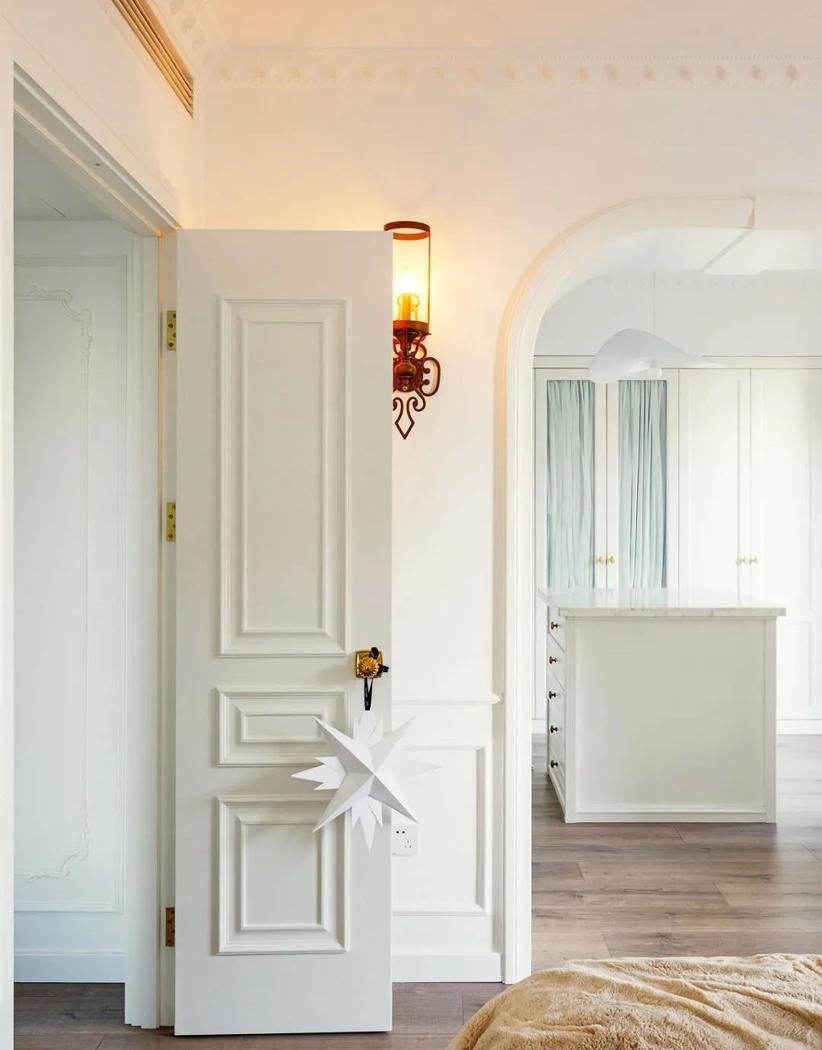 法式旋转楼梯公寓-48