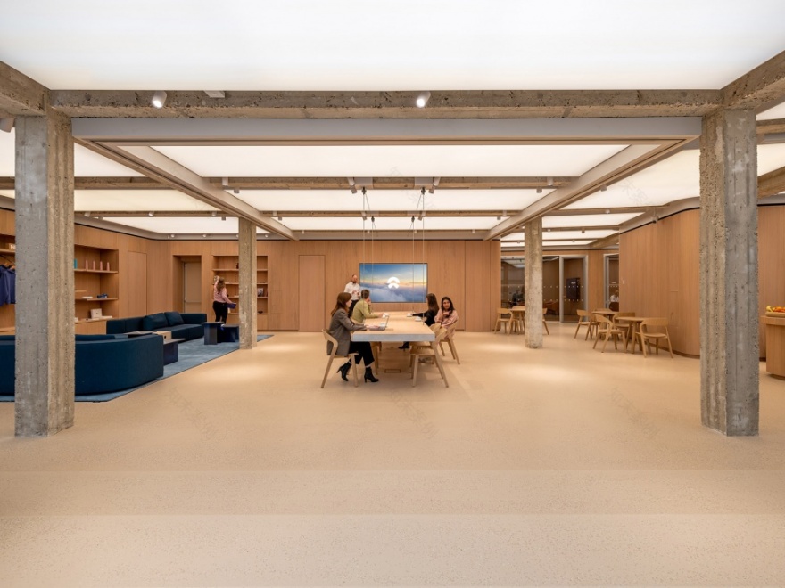 鹿特丹 NIO 蔚来中心——融入城市特色的电动汽车体验空间-25