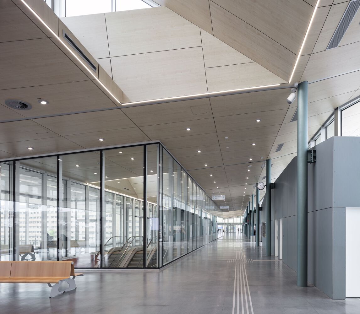 Santiago de Compostela 巴士站丨西班牙丨IDOM-45