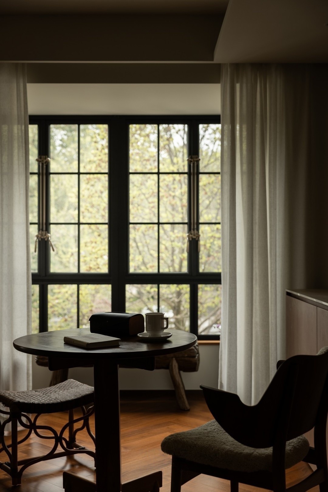 拾光悠然设计  移步异景的东方美学独居住宅设计-27