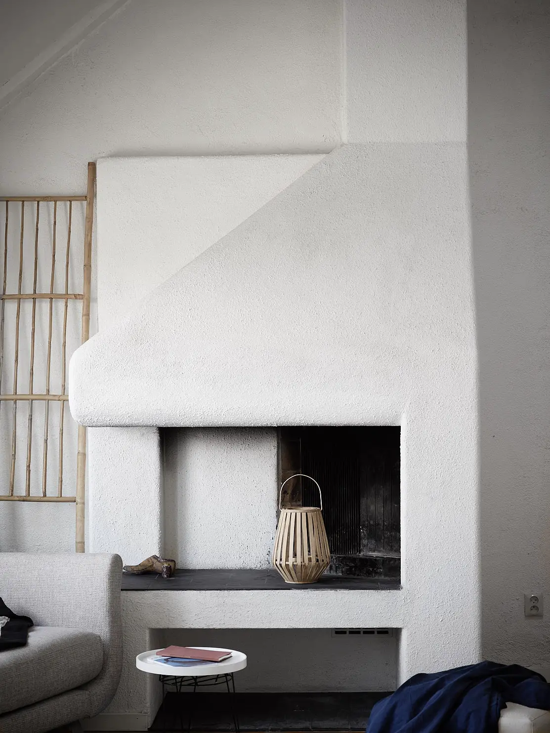 阳光明媚的 20 世纪初建筑公寓-6