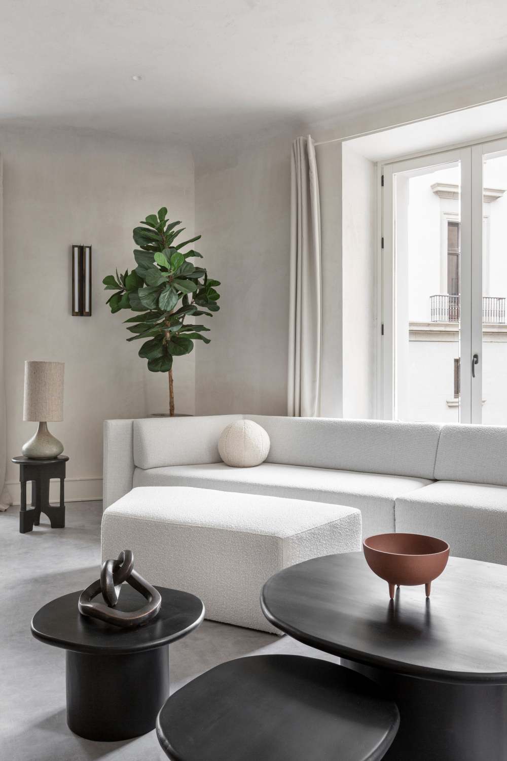 西班牙皇宫旁奢华野兽派内饰设计丨ArchitecturalDigest-3