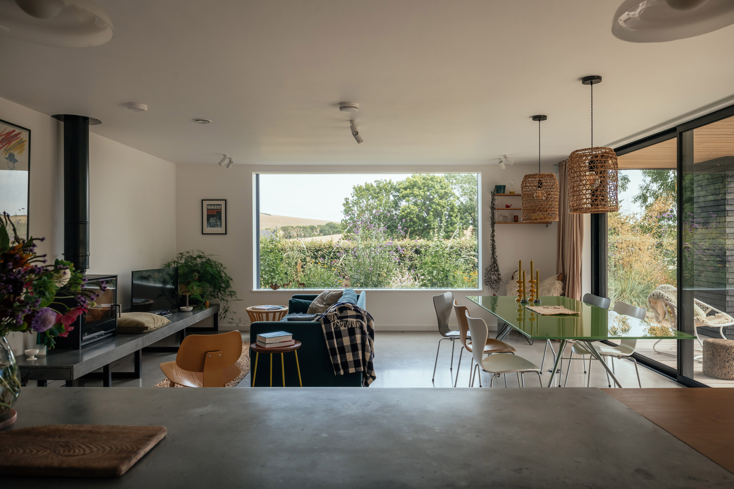 英伦乡村的生态庇护所 | 黑木屋-17