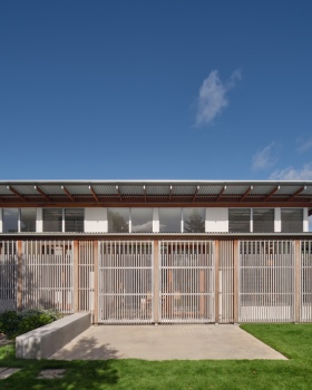 Moffat Morphing House  / Arcke