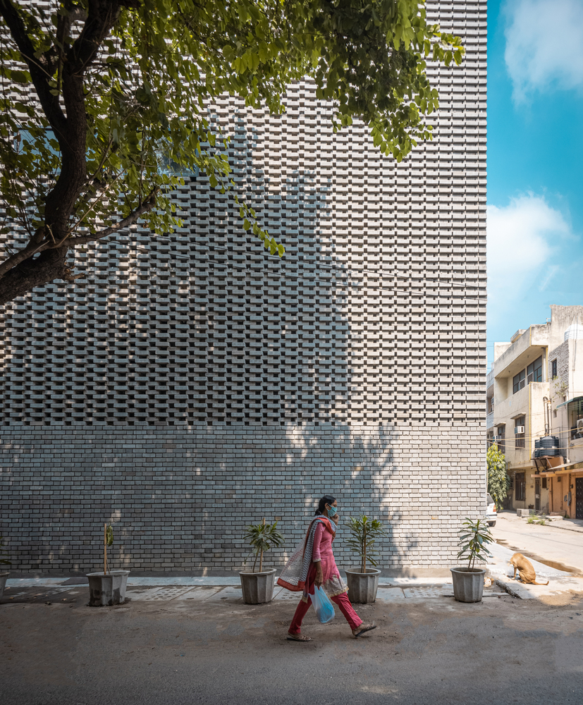 双家庭住宅的通透设计-26