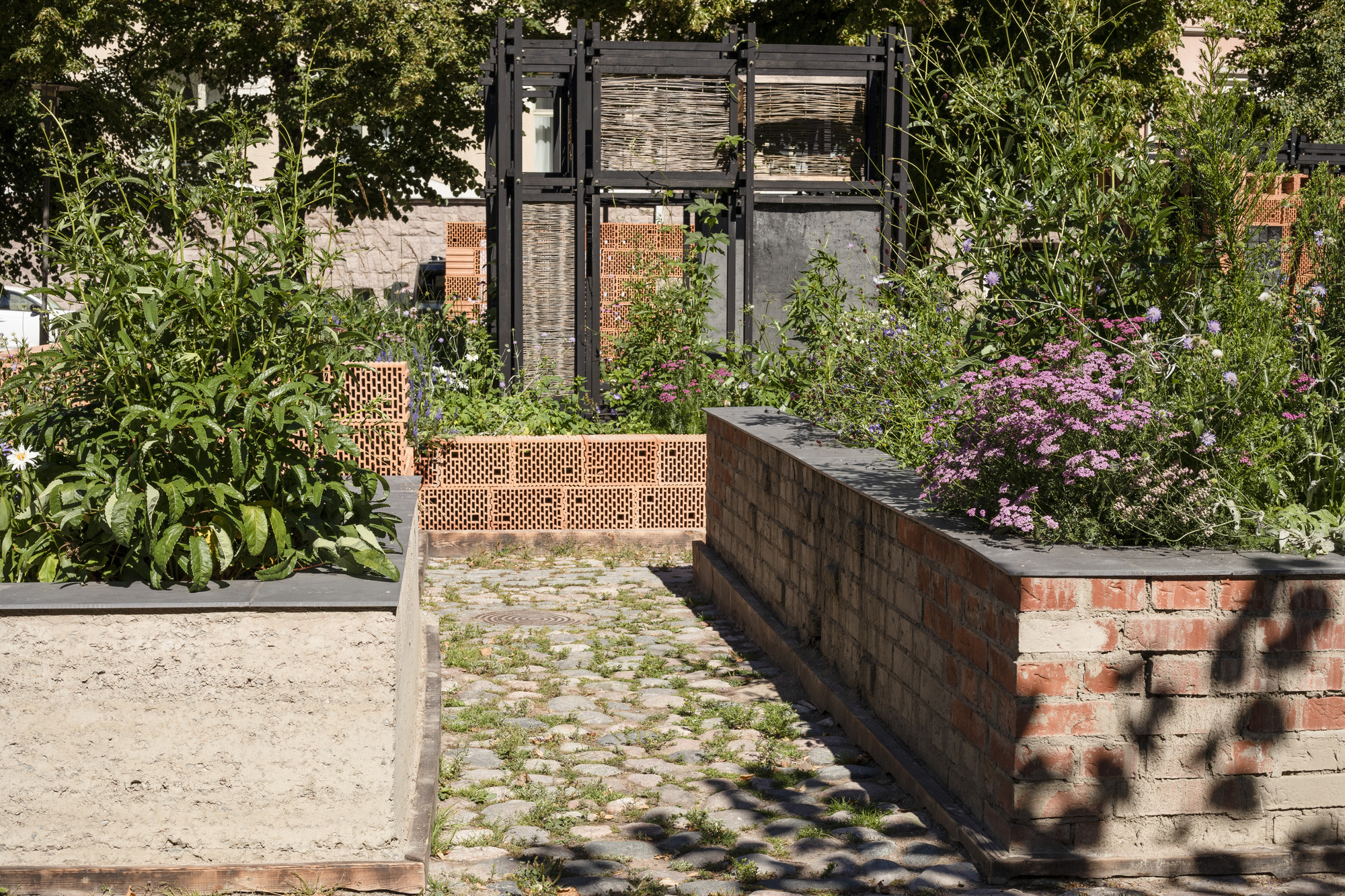 奥卢斯塔亭丨芬兰赫尔辛基丨Elina Koivisto,Maiju Suomi-11