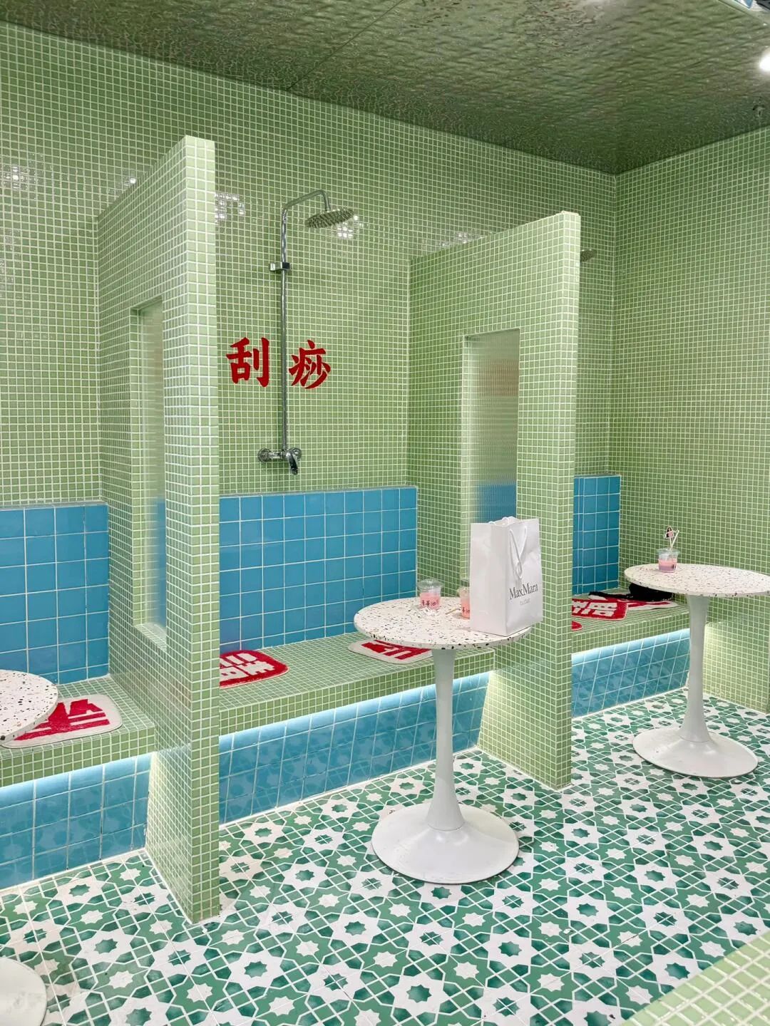 太颠了！澡堂里开咖啡店？香皂蛋糕、死皮咖啡、沐浴露饮料…网友：喝完这杯得叫个搓澡师傅-27