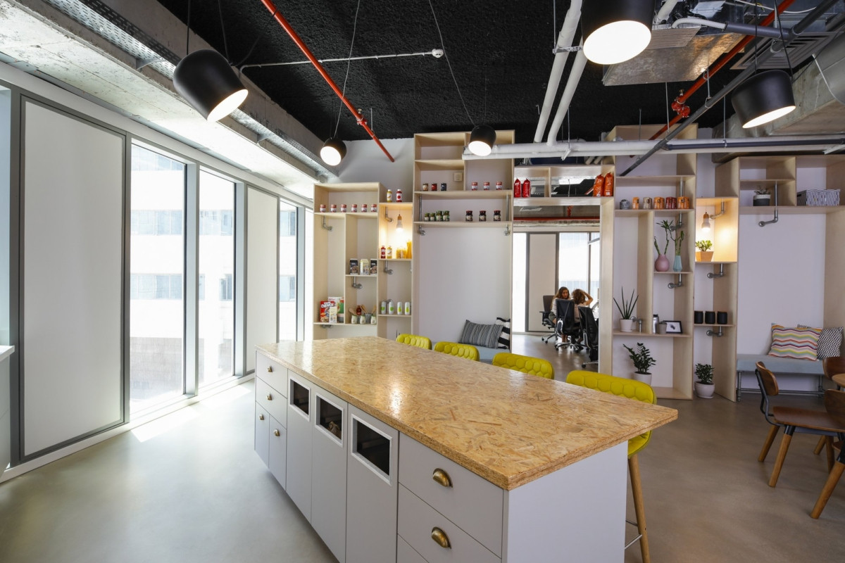 温馨智能家居办公空间-11