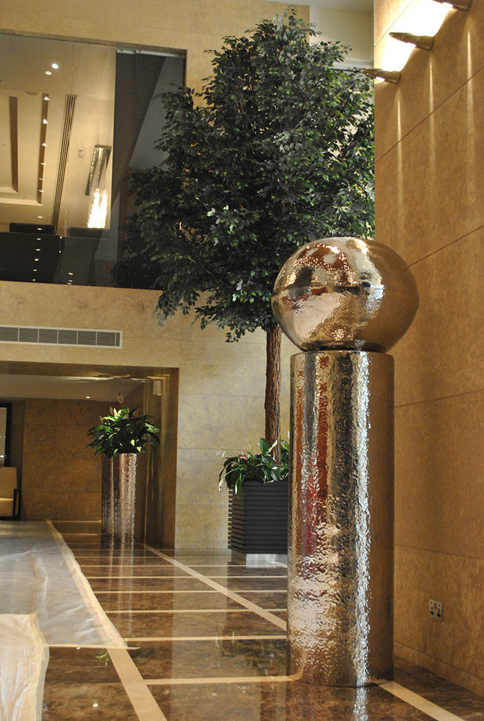 Maintaining a perfect environment for hotel guests-0