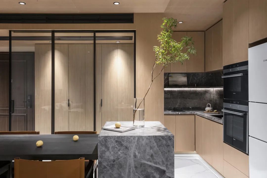 深圳女孩 121㎡酒店式家丨中国深圳丨懒猫创意空间设计有限公司-22