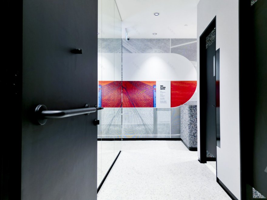 Nike 荷兰 Westfield 购物中心店丨Tchai 团队-11