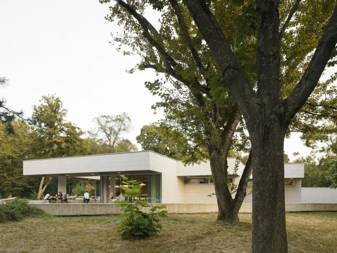 费迪南德餐厅（Bistro Ferdinand）丨斯洛伐克布拉迪斯拉发丨新租设计（未明确具体主体）-20