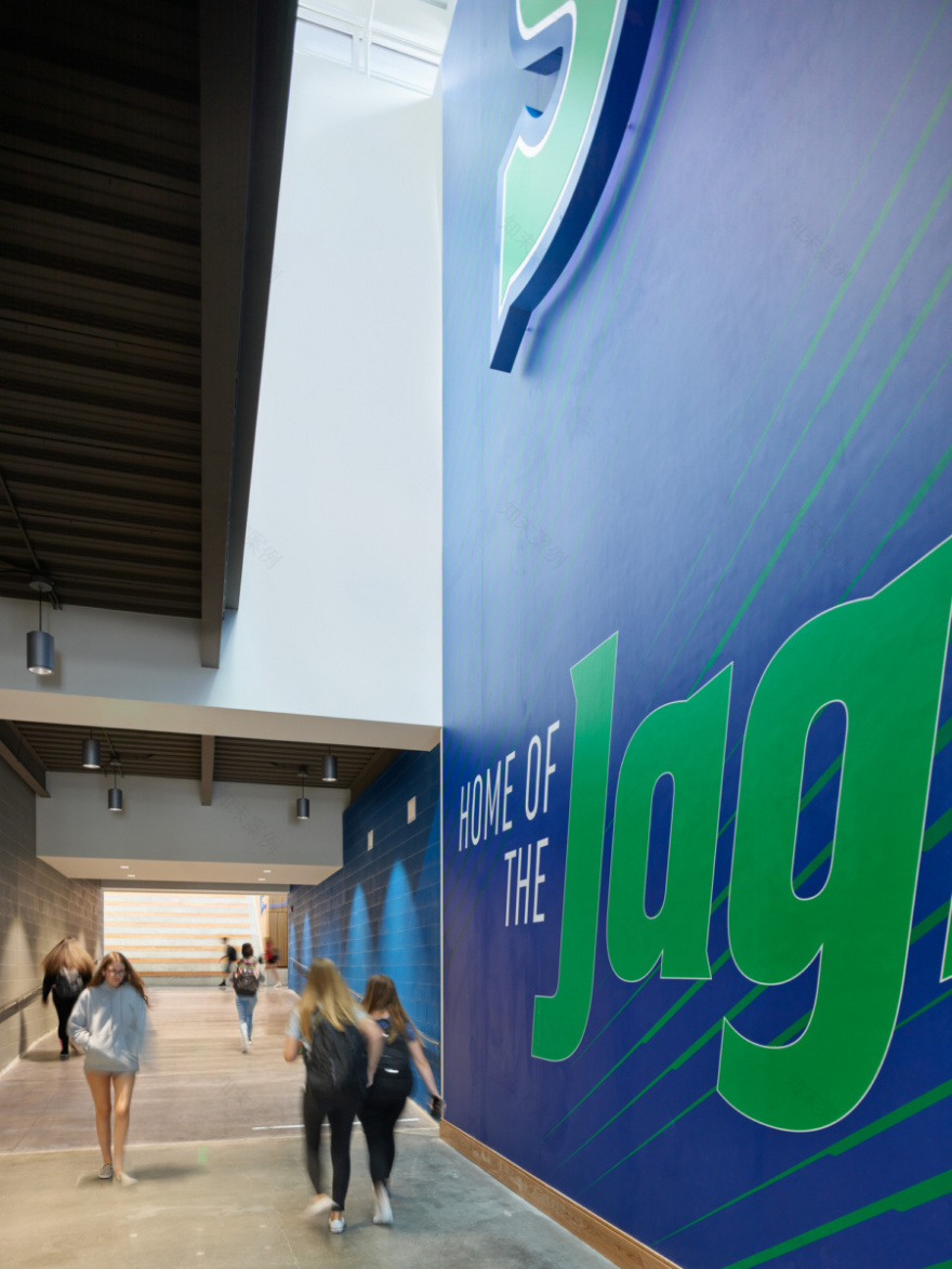 Blue Springs South High School 新生中心设计-17