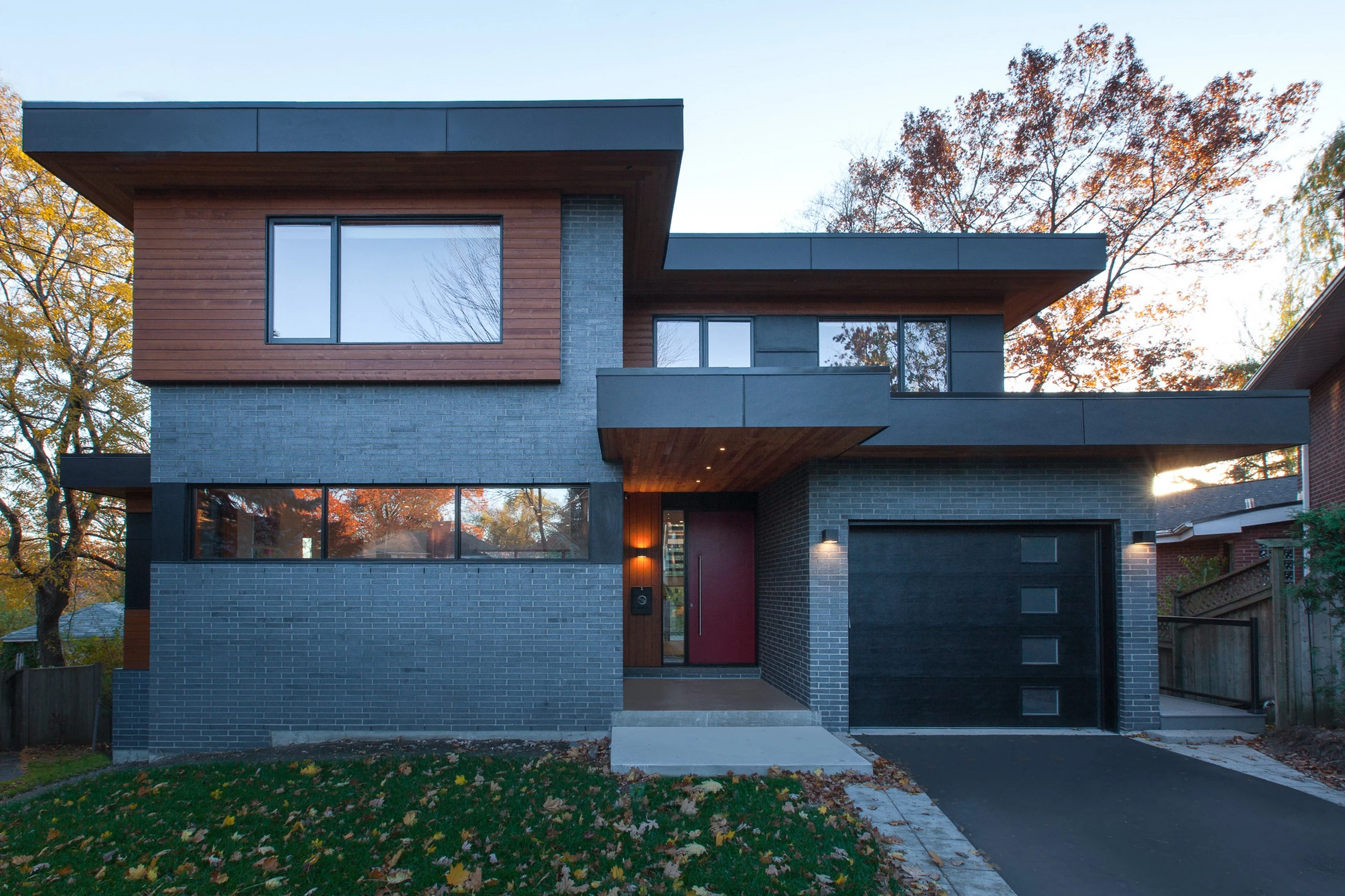 加拿大多伦多 Mimico Creek House 的室内设计亮点-7