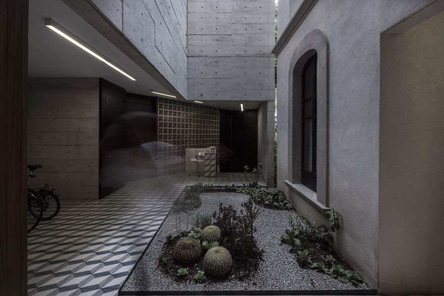 Circular de Morelia 4 Apartment Building / Quintanilla Arquitectos-30