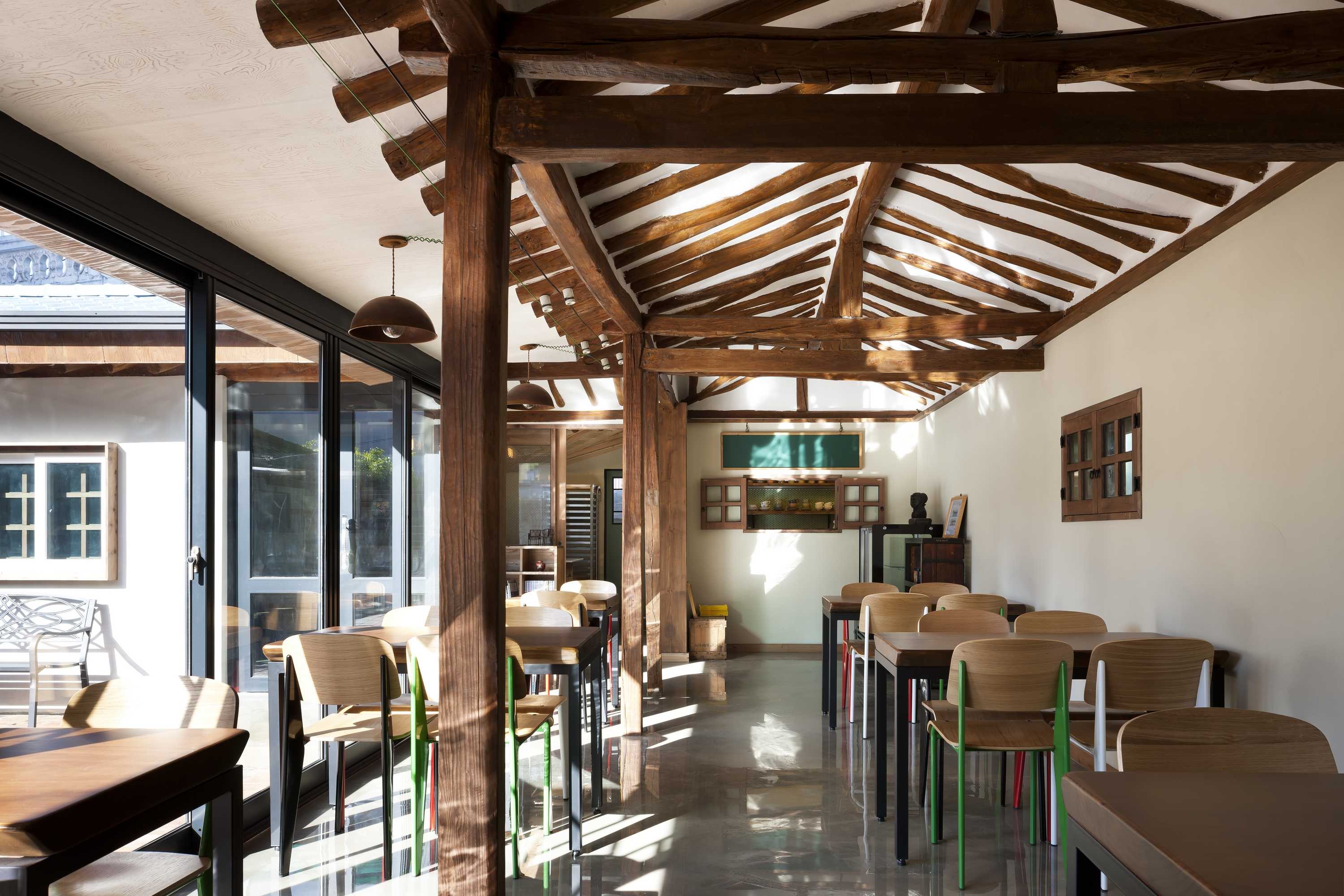 韩国"巧克力露西"小店,旧屋新生诠释甜蜜事业-25