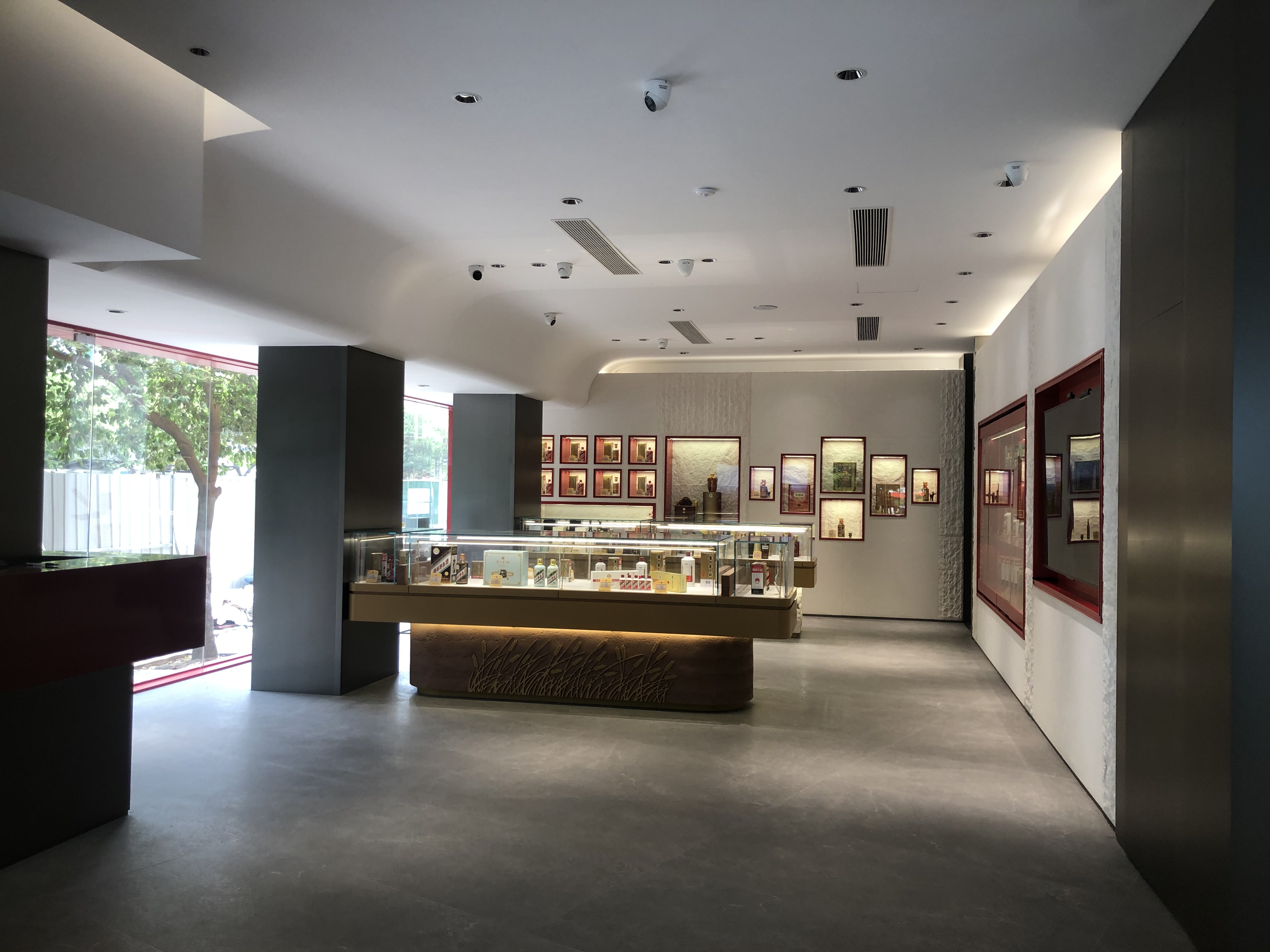 腾升装饰|郑州人民路茅台酒专营店装修工程-5