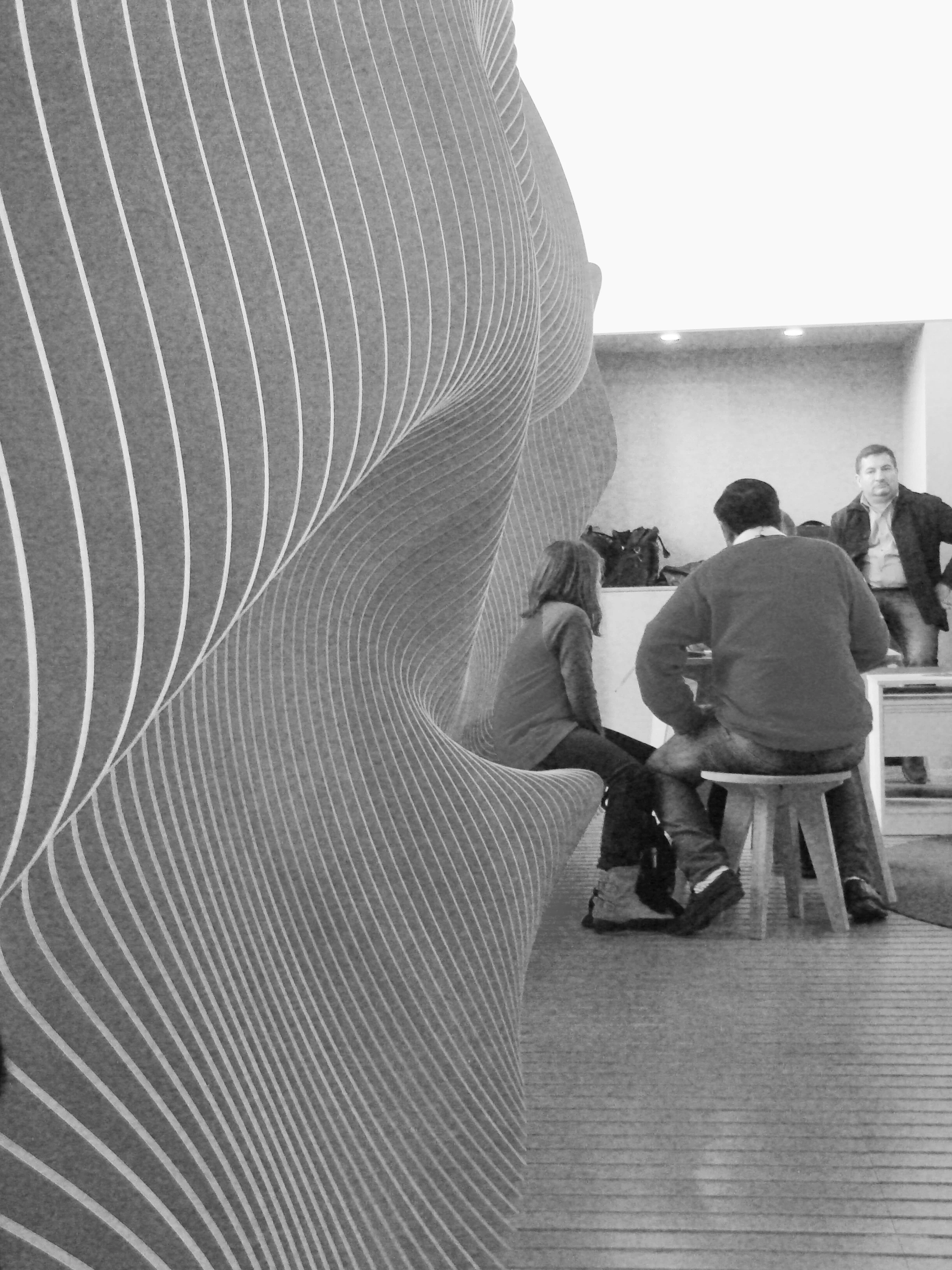 阿根廷木纹迷宫 · AABB 环保 MDF 家具展览馆-13