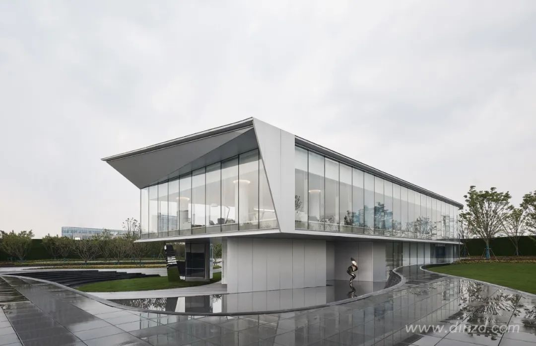 曲径通幽的常熟招商·琴湖小镇展示中心-6