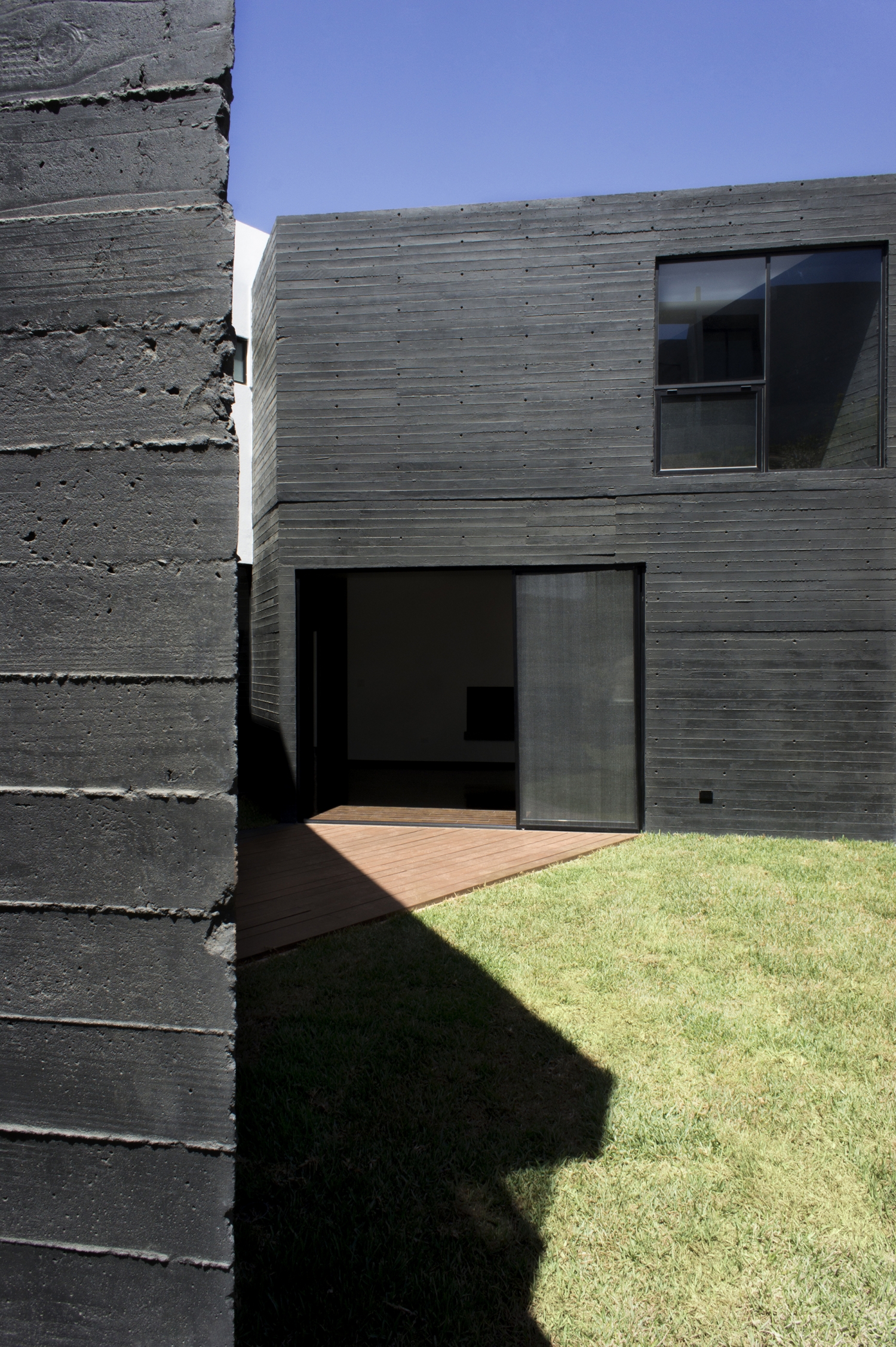 墨西哥 HDJ75 别墅 | 自然光与通风的室外空间设计-24