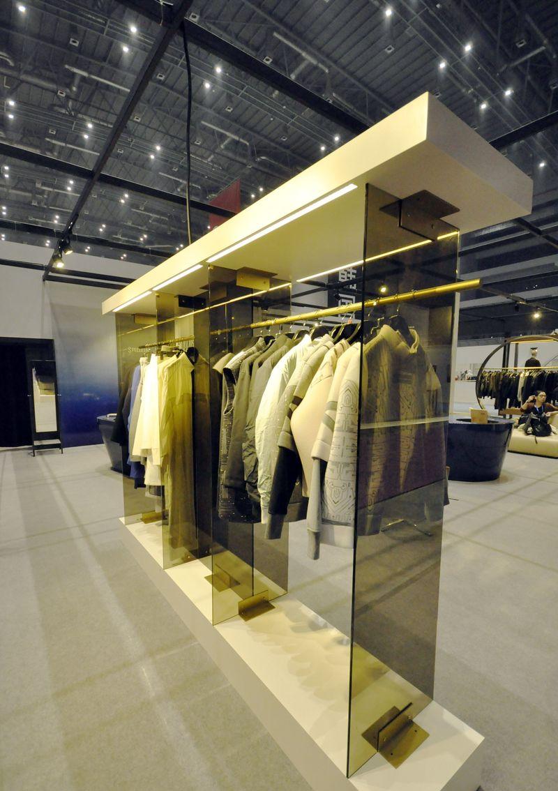 韩国Koudee买手店2015上海CHIC展自然简约展厅设计-1